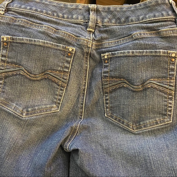 White House Black Market acid wash crop jeans Sz 2 - Picture 4 of 9